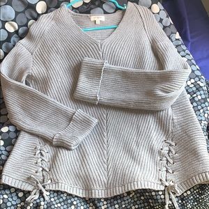 Gray side tie v neck sweater